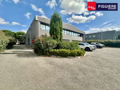 Location Locaux d'activités - Entrepôts à Aix-en-Provence