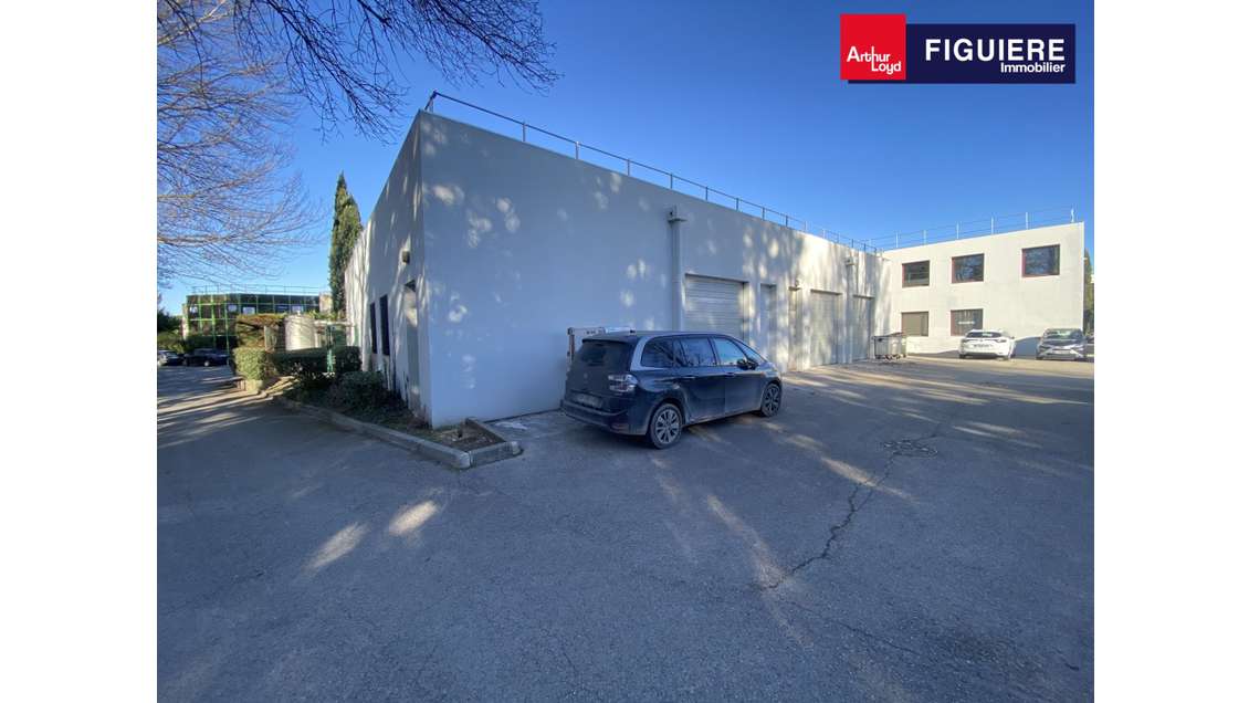 Locaux mixtes à louer sur Tech Indus à Aix-en-Prov
