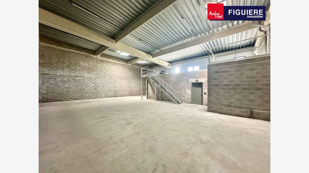 Location local activité neuf 330m² Aix-en-Provence