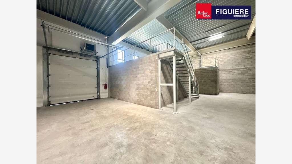 Location local activité neuf 330m² Aix-en-Provence