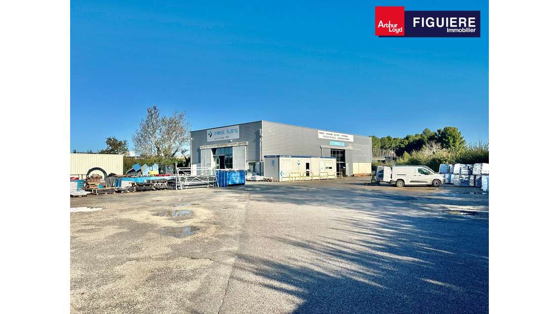Loue bâtiment d'activités de 450m² à Aix en Pce