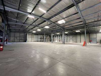 Entrepôt logistique 2400m² à louer Aix-en-Provence