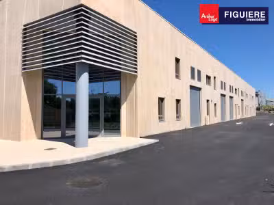 EXCLUSIVITE - Locaux d'activités récents à LOUER l