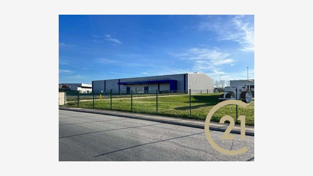 A louer entrepôt logistique 2500m² ZA Montplaisir