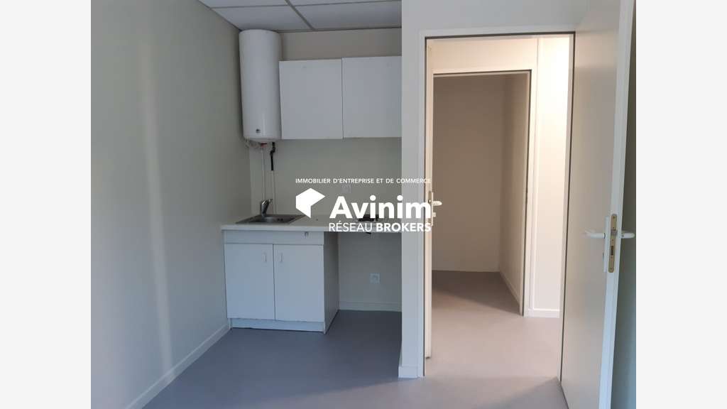 Local d'activité 160m² à louer à Alby sur Chéran