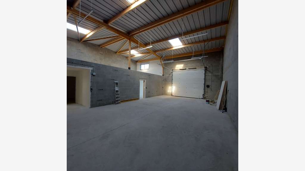 A louer local d'activité 250m² agglo d'Alençon