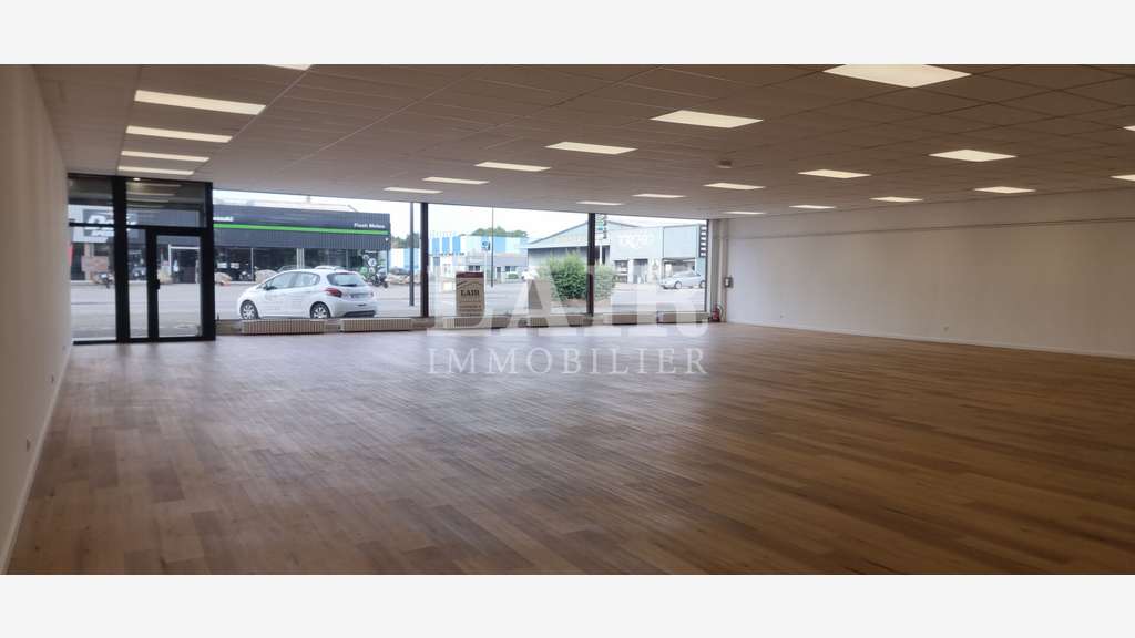 A louer local d'activité 330m² au Nord d'Alençon