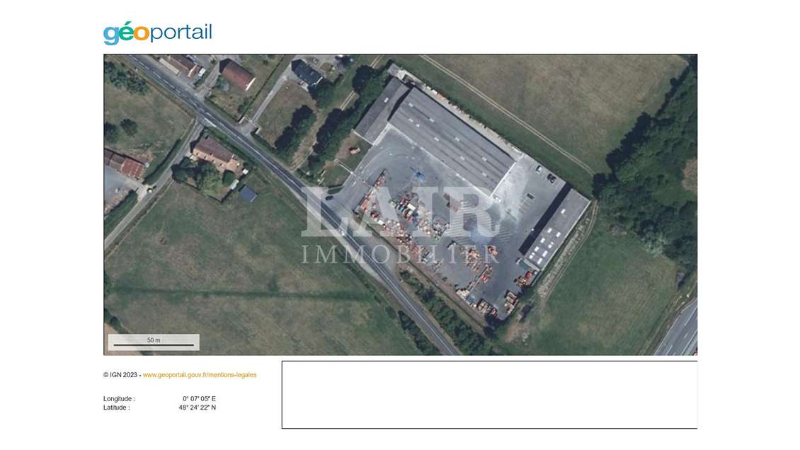 Loue bâtiment à usage d'activité 2950m² à Alençon