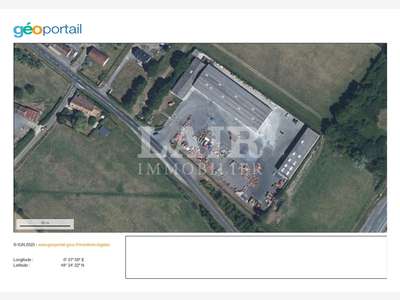 Loue bâtiment à usage d'activité 2950m² à Alençon
