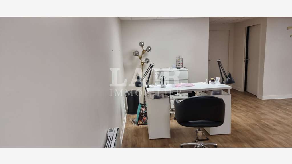 A louer local d'activité de 180m² centre Alençon