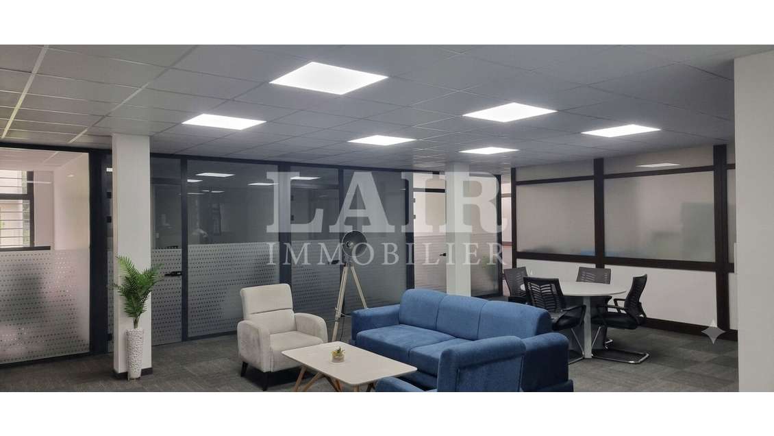 Loue local d'activité de 1550m² en ZA Est Alençon