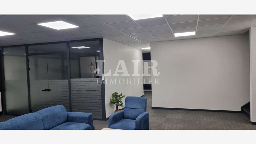 Loue local d'activité de 1550m² en ZA Est Alençon