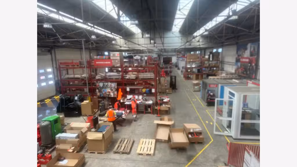 A louer ensemble immobilier de 2900m² à Alençon