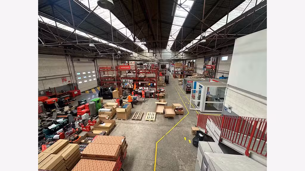 A louer ensemble immobilier de 2900m² à Alençon