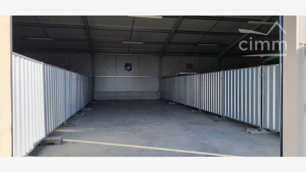 A louer grand box de 100m² neuf à Alixan
