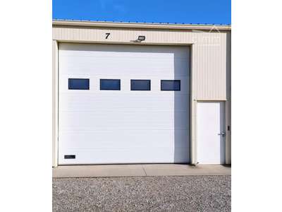 Location Locaux d'activités - Entrepôts à Alixan