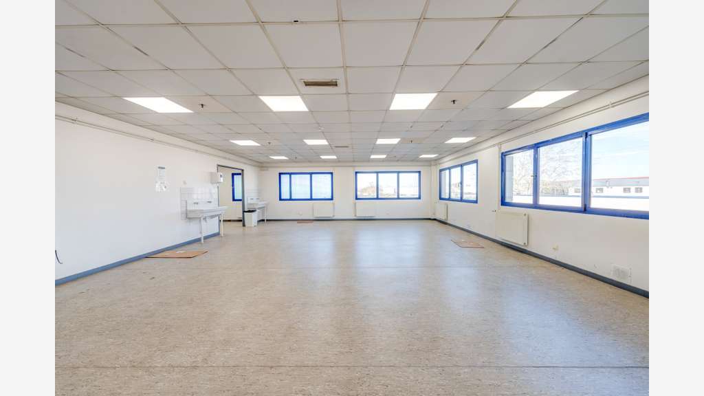 Entrepôt à partir de 9966m² à Beauvais Allonne