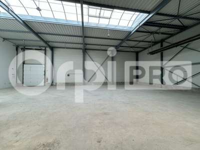 Local d'activité de 524m² à louer en ZI d'Allonne