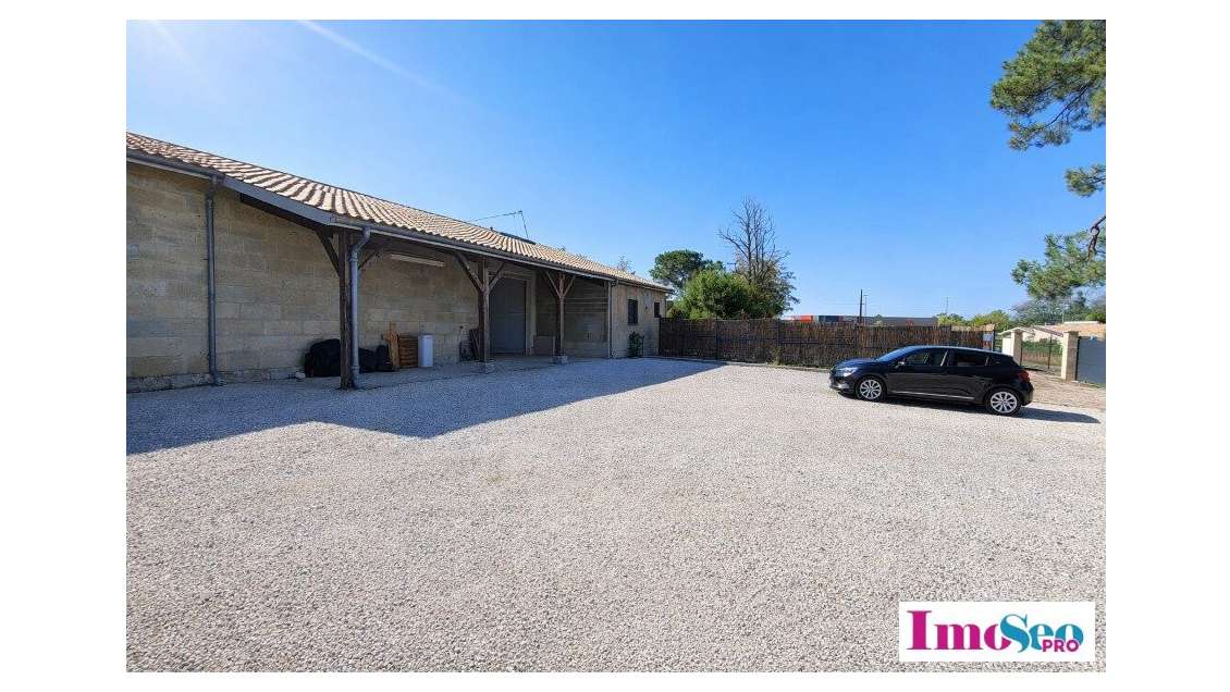 Entrepôt 100m² à louer à Ambarès-et-Lagrave A10