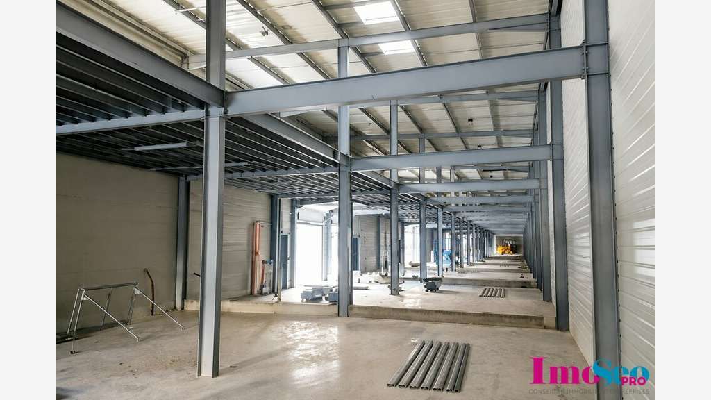 Entrepôt 3962m² à louer à Ambarès-et-Lagrave A10