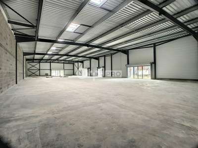 A louer local 175m² en zone industrielle d'Arnas