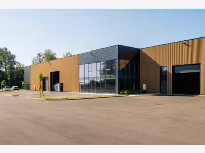 A louer local 175m² en zone industrielle d'Arnas