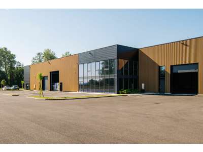 Location Locaux d'activités - Entrepôts à Ambérieux