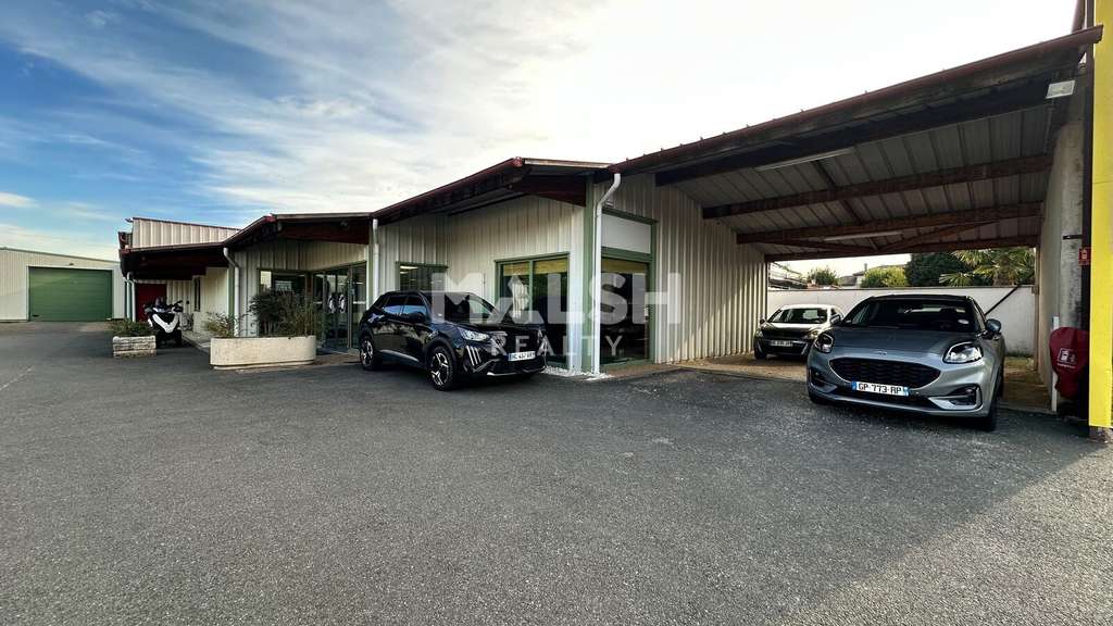 Bâtiment d'activités indépendant 900m² à Ambérieux