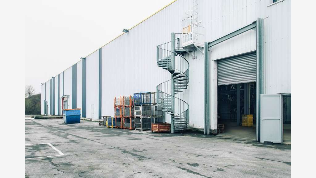 À louer – entrepôt de 1 458 m² à Amblainville