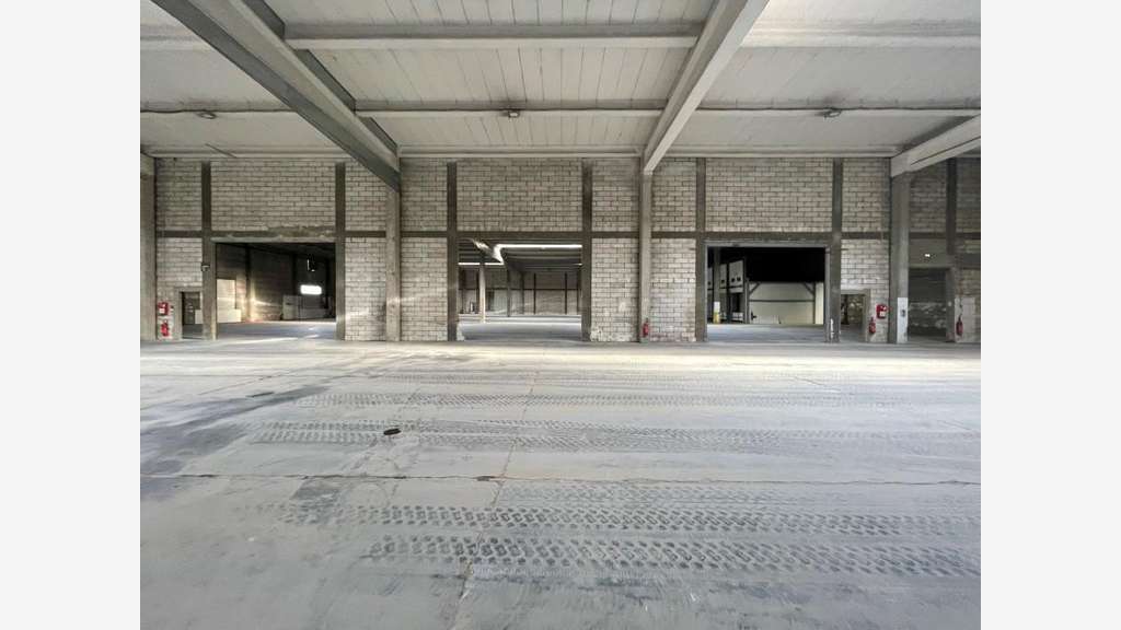 Local Logistique de 8 300m² à louer à Amiens (80)