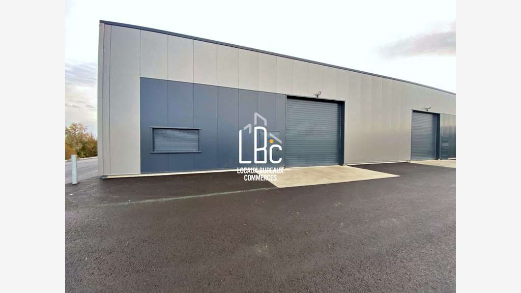A louer local 330m² moteur ZAC Aéropole Ancenis