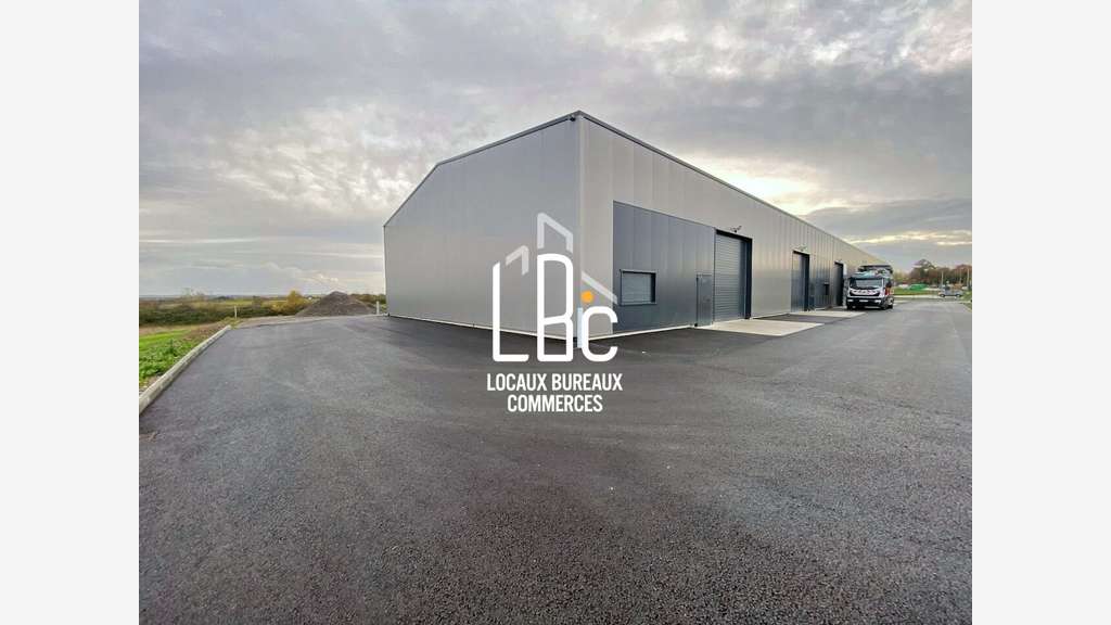 A louer local 330m² moteur ZAC Aéropole Ancenis