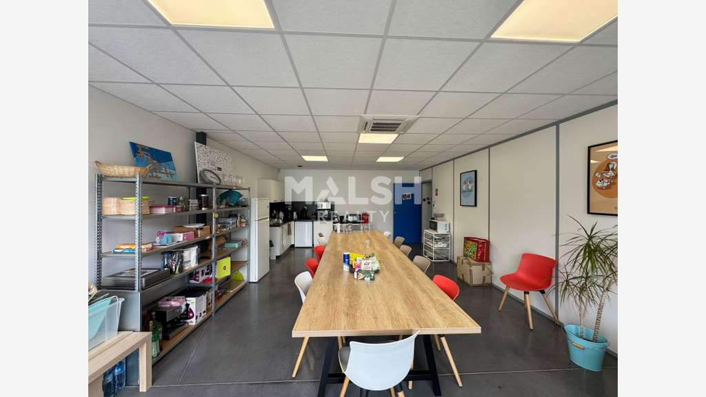 A louer local activités 1161m² Andrézieux-Bouthéon