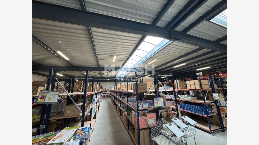 A louer local activités 1161m² Andrézieux-Bouthéon