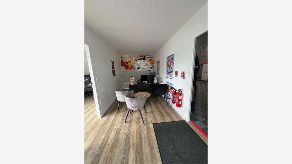 A louer bâtiment en excellent état à Angers Nord
