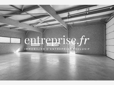 A louer local d'activité 260m² à Angers Nord Ouest