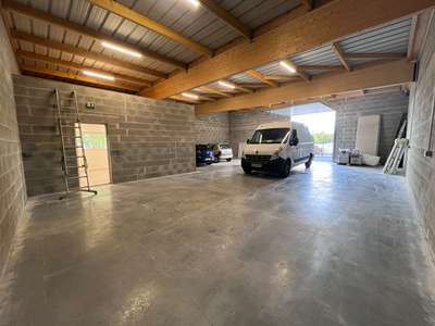 A louer bâtiment d'activité neuf 185m² Angers Sud