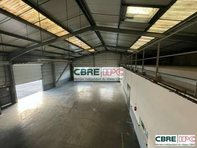 Location local d'activité de 1661m² à Anglet