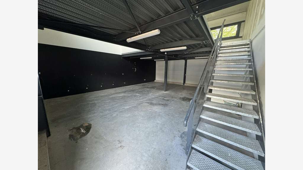 A louer local d'activité 37m² à Anglet empl strat