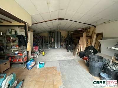 Location local d'activités de 235m² à Anglet Redon