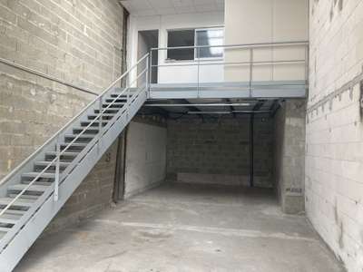 Location Locaux d'activités - Entrepôts à Anglet