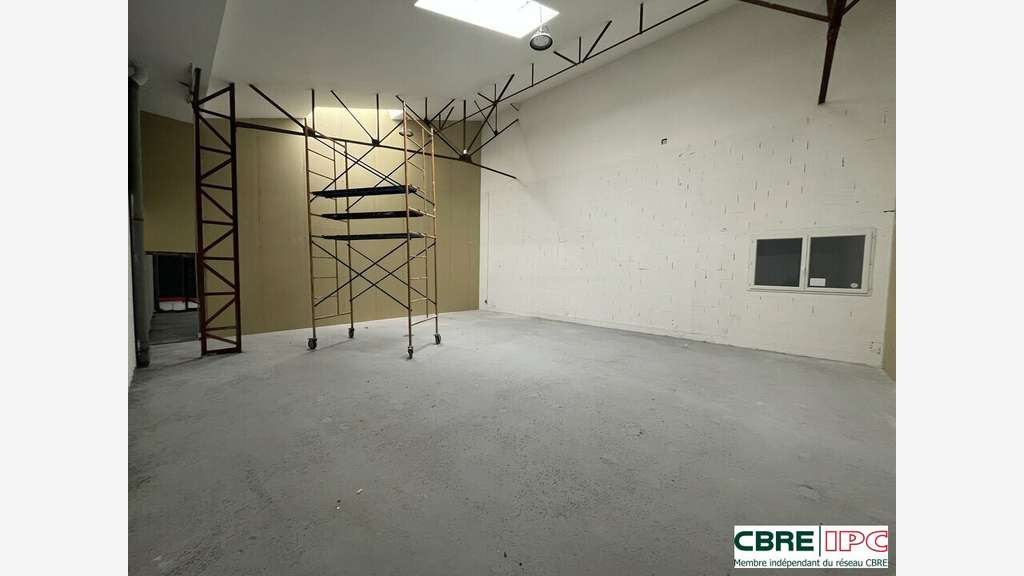 Location entrepôt de 88m² idéal stockage à Anglet
