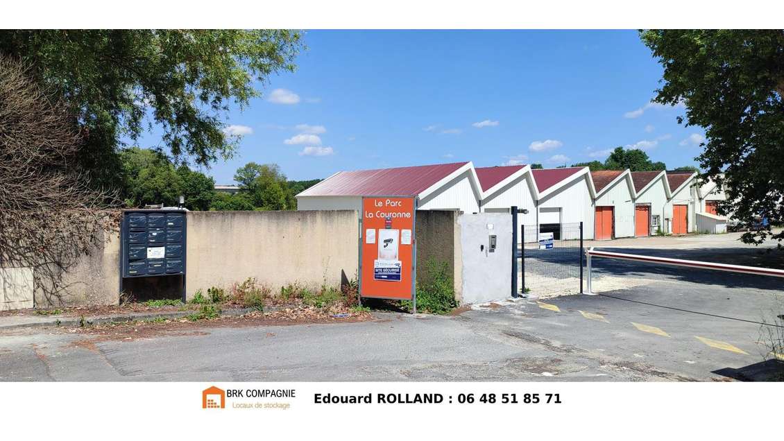 Local de stockage 45m² à louer à La Couronne