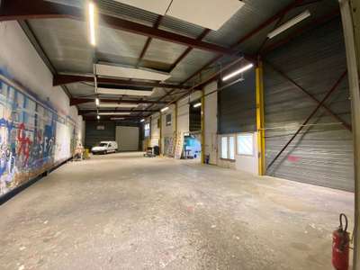 A louer entrepôt 725m² zone d'activité Annecy
