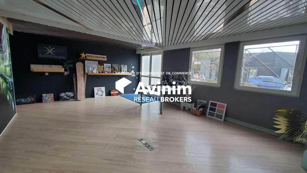 A louer bâtiment d'activité proche centre d'Annecy