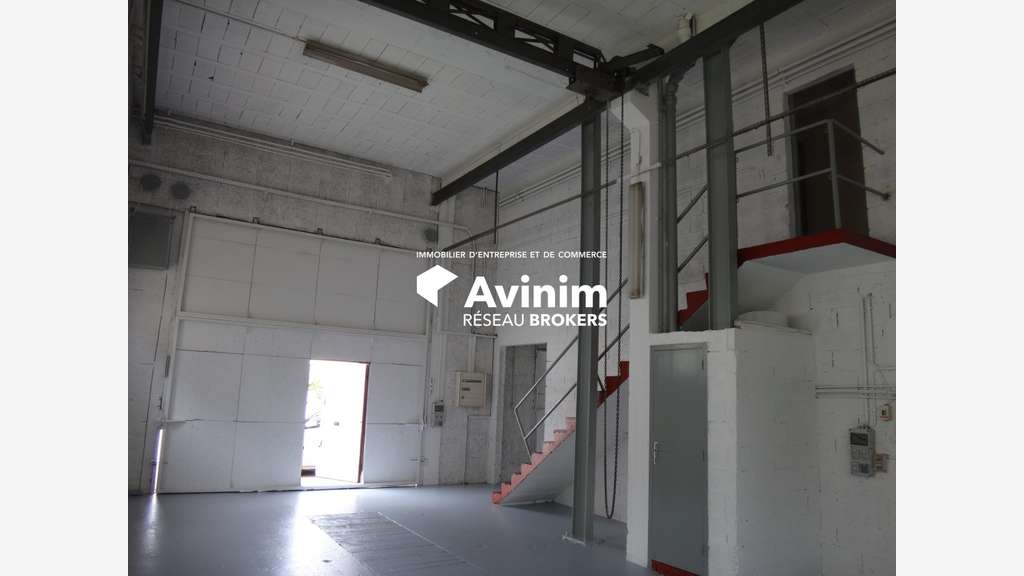 Ensemble immobilier mixte 1731m² à Meythet
