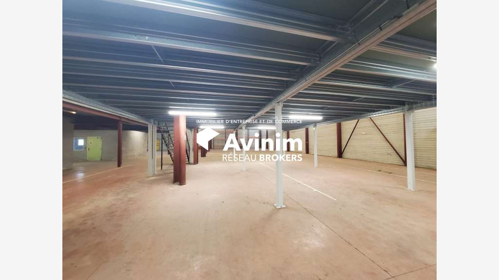 A louer bâtiment d'activité / logistique à Annecy