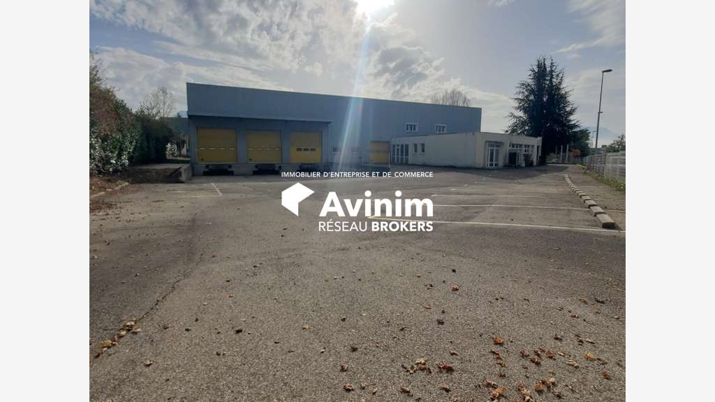 A louer bâtiment d'activité / logistique à Annecy