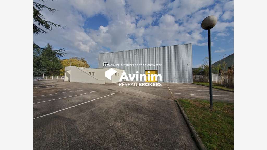 A louer bâtiment d'activité / logistique à Annecy