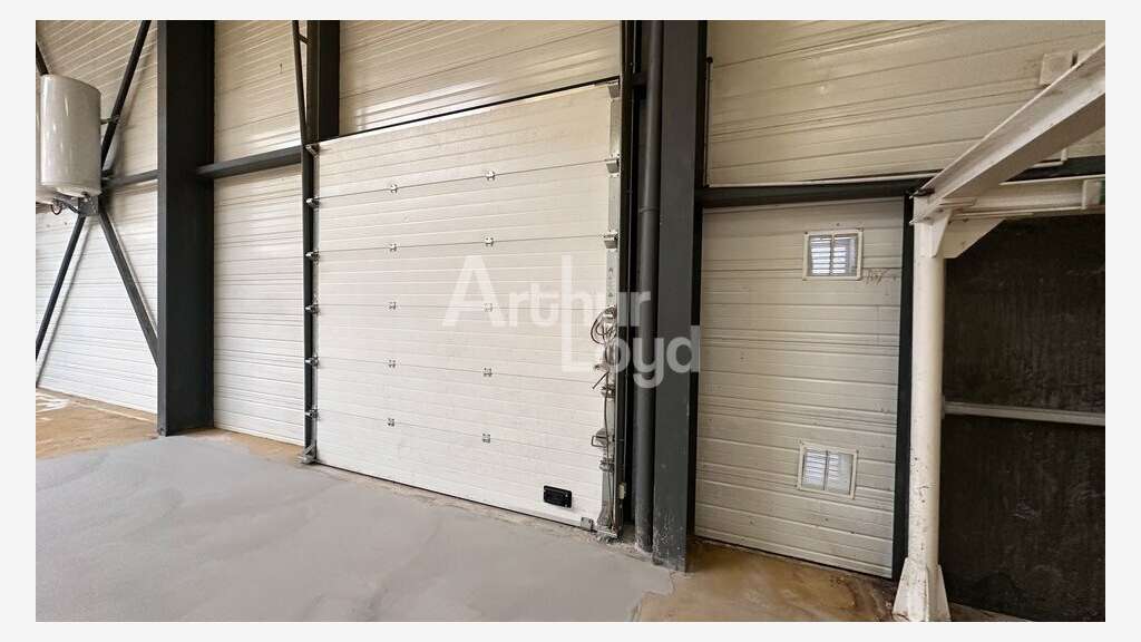 Local d'activité 508m² à louer à Annecy proche A41